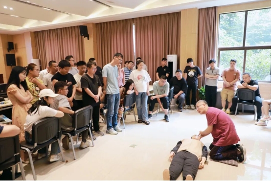 守護(hù)生命，“救”在身邊|市古鎮(zhèn)投資公司工會開展急救知識培訓(xùn)活動