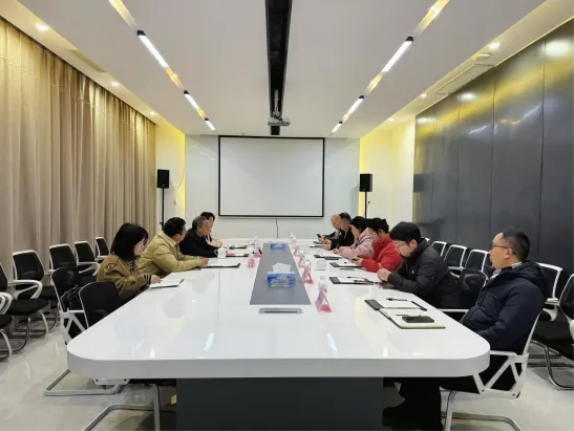 市網(wǎng)信中心調(diào)研市古鎮(zhèn)智慧公司黨建工作并指導業(yè)務發(fā)展